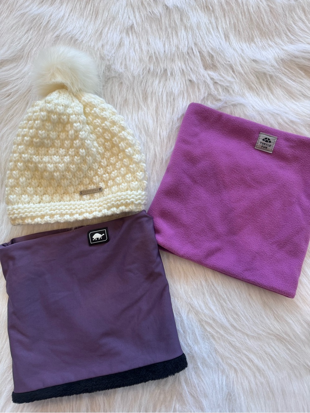Bundle of 3 Turtle Fur Hat & Gaiters 🤍💗💜